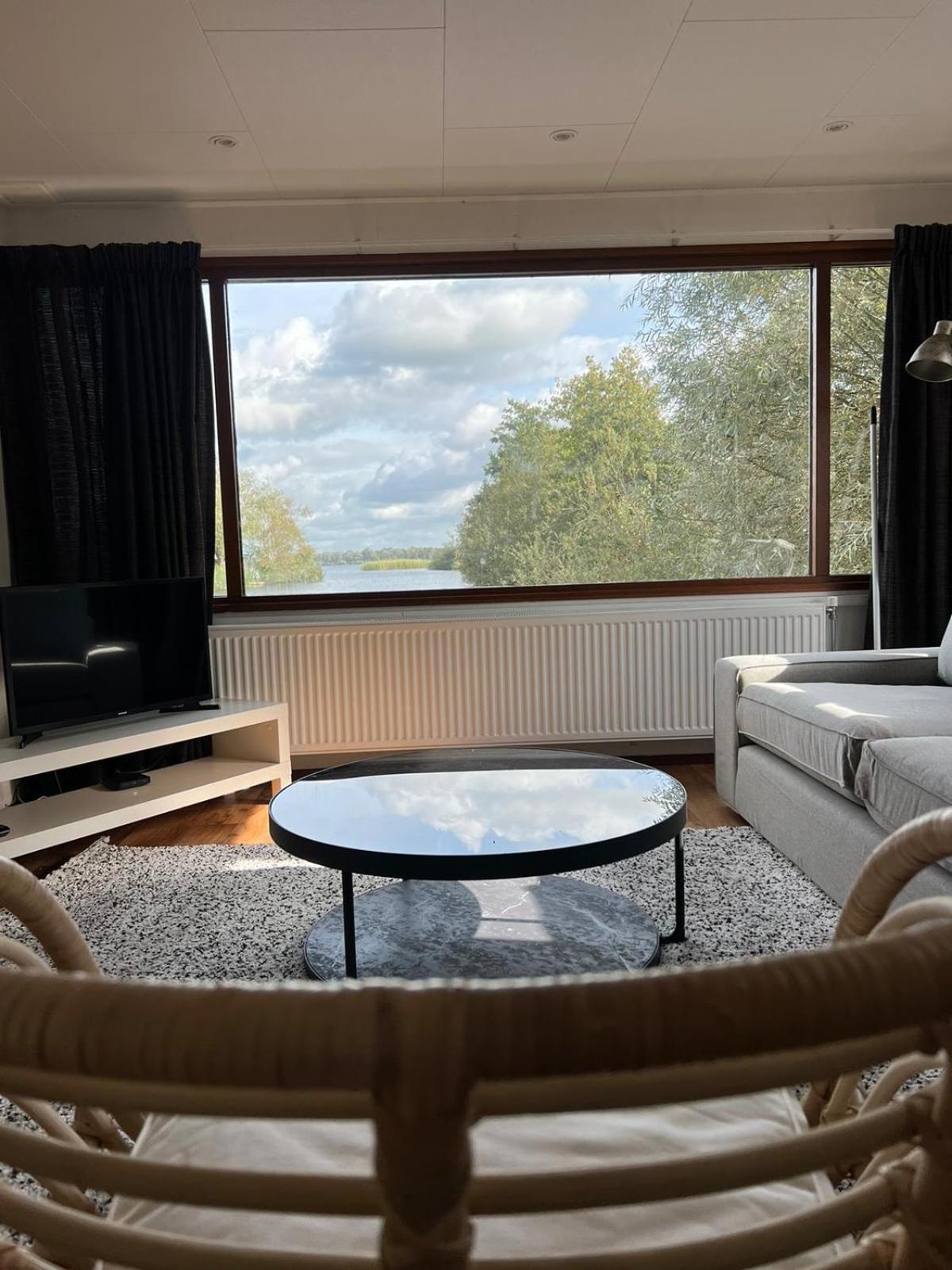 Hotel C'Est La Vie Houseboat Nederhorst den Berg Zewnętrze zdjęcie