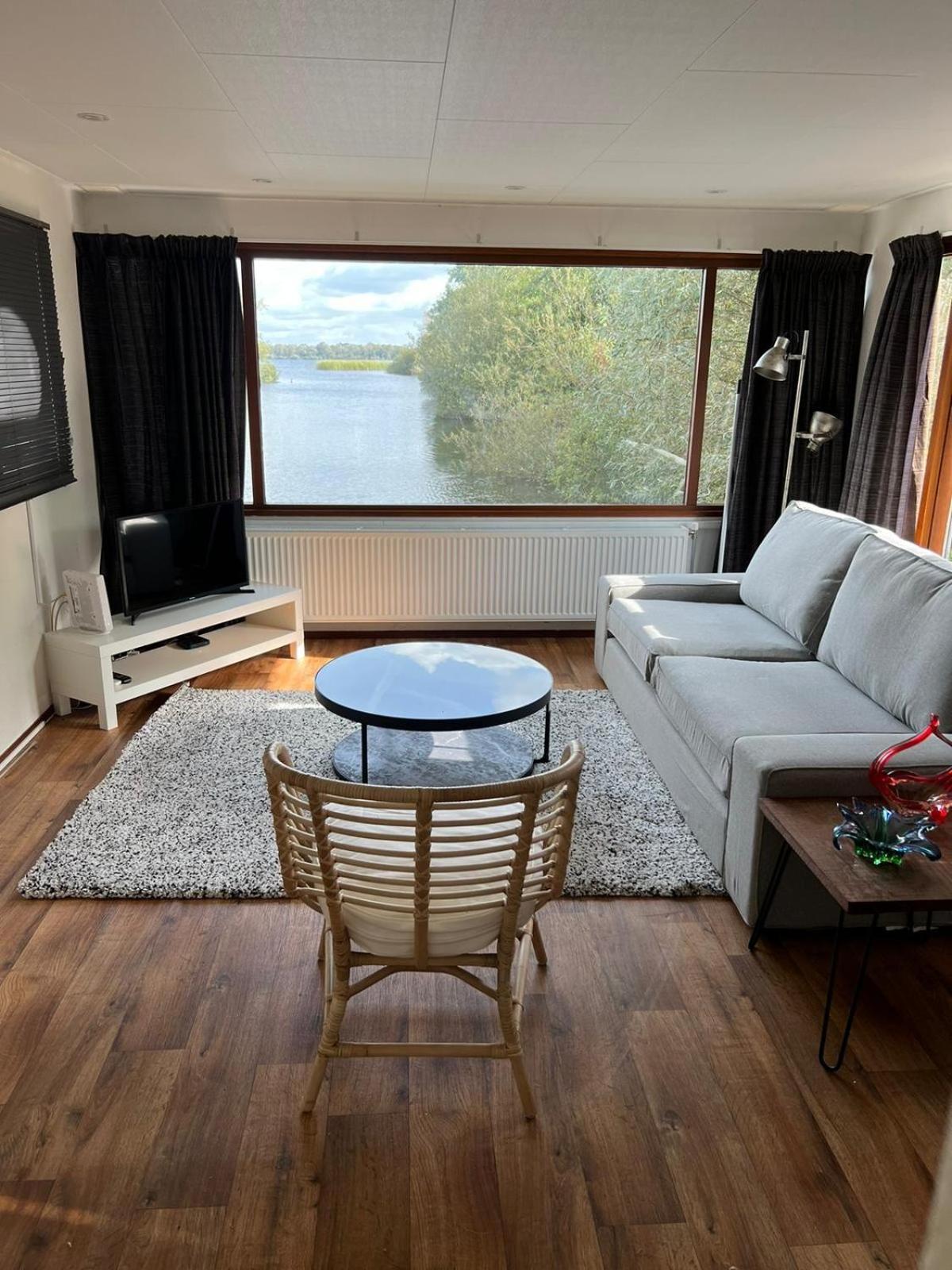 Hotel C'Est La Vie Houseboat Nederhorst den Berg Zewnętrze zdjęcie