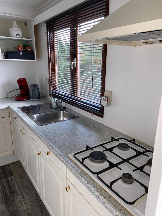 Hotel C'Est La Vie Houseboat Nederhorst den Berg Zewnętrze zdjęcie