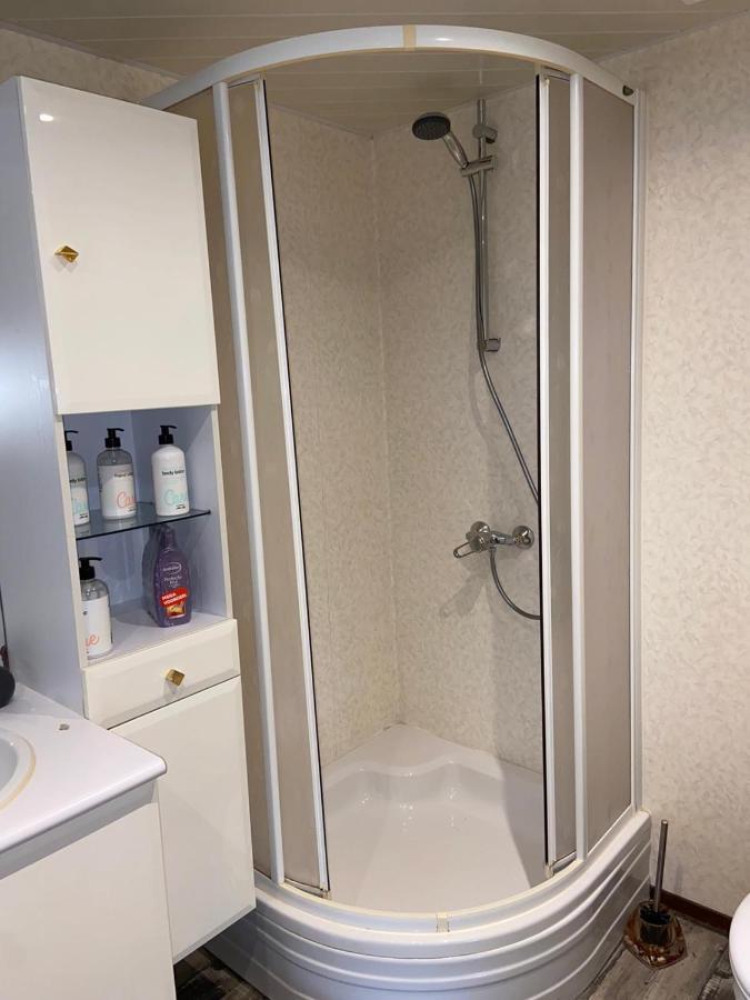 Hotel C'Est La Vie Houseboat Nederhorst den Berg Zewnętrze zdjęcie